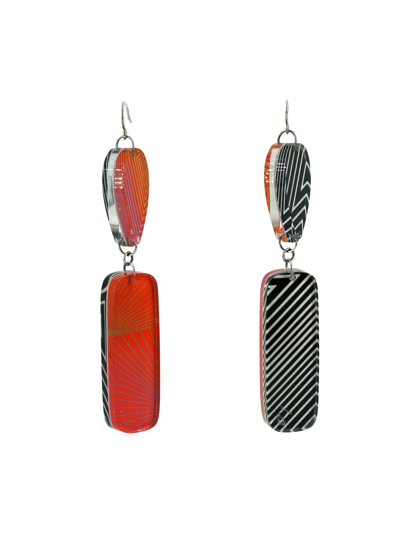 Op Art Reversible Red and Black 2 Tier Drops (wire)