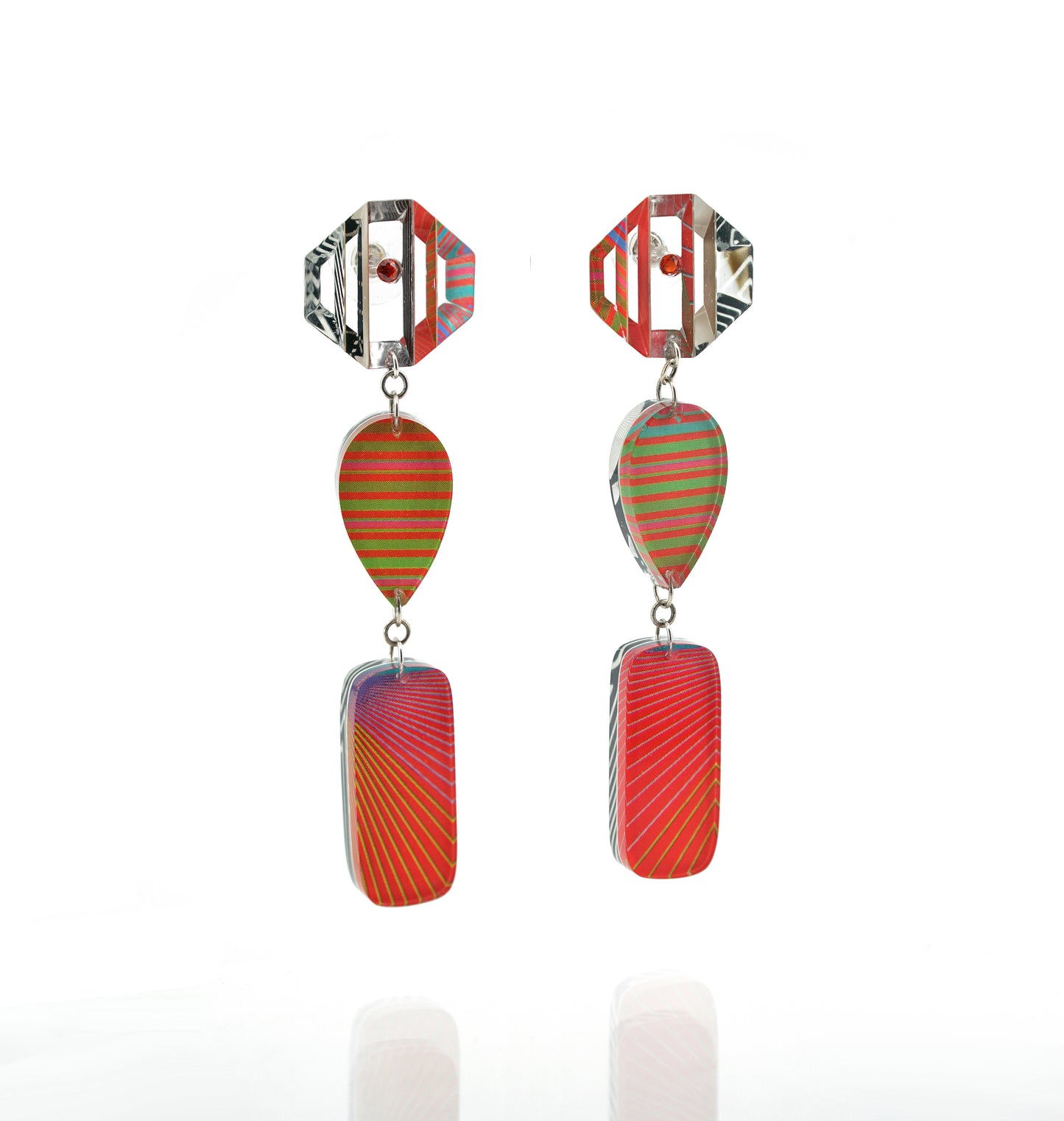 Op Art Fancy 3 Tier Drops (post)