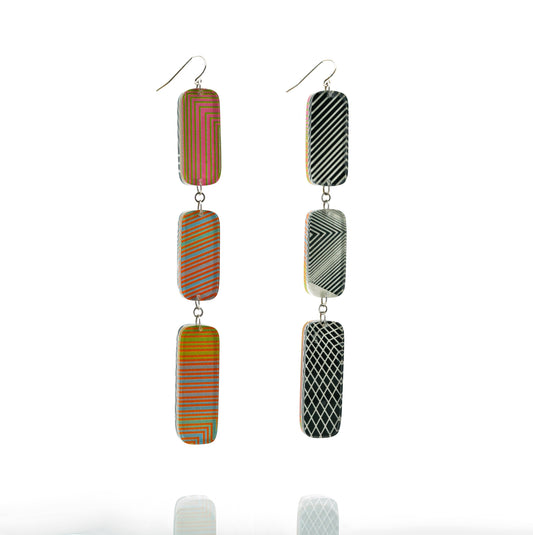 Op Art Extra Long Reversible 3 Tier Drops (wire)